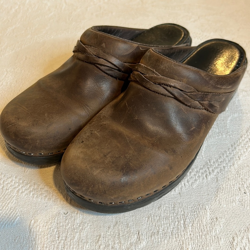 LL bean 42 size 9 mule Clog brown